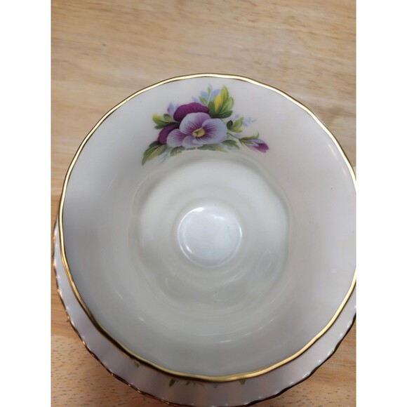 Vintage Golden Crown E&R  Teacup &Saucer Remembrance Series "Devotion" - Picture 6 of 10
